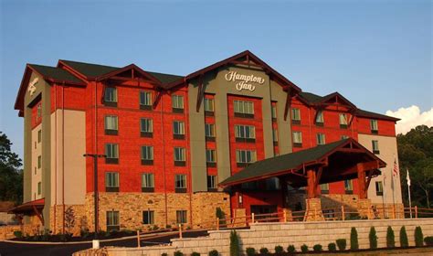 Hampton Inn Pigeon Forge TN - Your Vacation Awaits in Pigeon Forge (TN)!