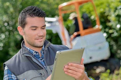 Lawn Care Business Management Software: Compare and Choose - MowingMagic.com