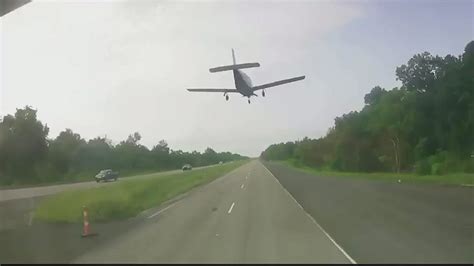 Pilot lands small plane on highway after engine trouble | wwltv.com