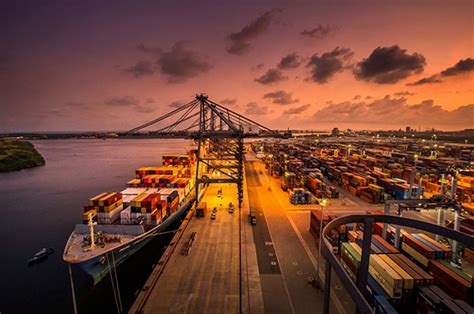 LIDERA LÁZARO CÁRDENAS PUERTOS DE AMÉRICA LATINA.