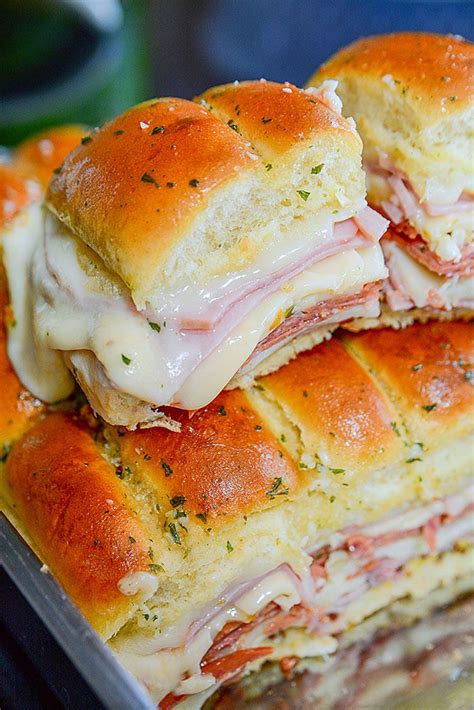 Super easy Italian sliders are perfect for party food and feeding a ...