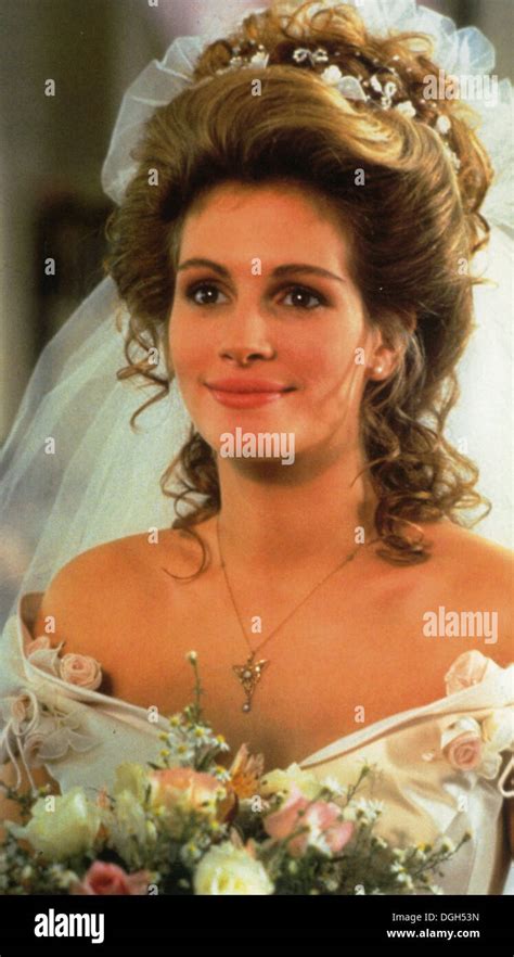 Steel magnolias film julia roberts hi-res stock photography and images ...