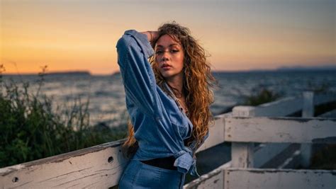 How To Shoot Golden Hour Portraits with the FlashPoint XPLOR 600v