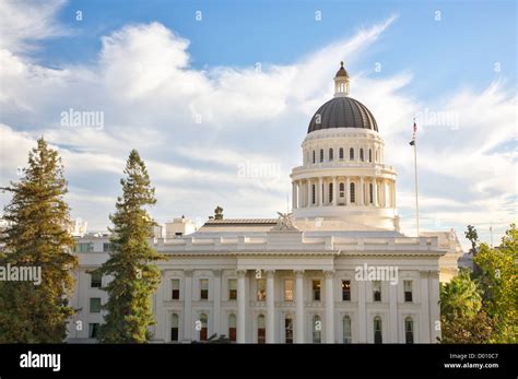 Sacramento Capitol building (HDR Stock Photo - Alamy