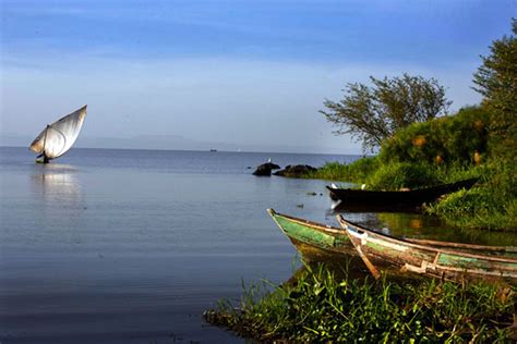 Boat Lake Victoria Kenya | Peter Bregg Photography