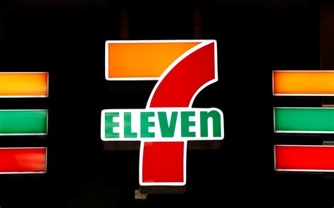 Mass. judges hesitant to apply employment laws to 7-Eleven franchisees | Reuters