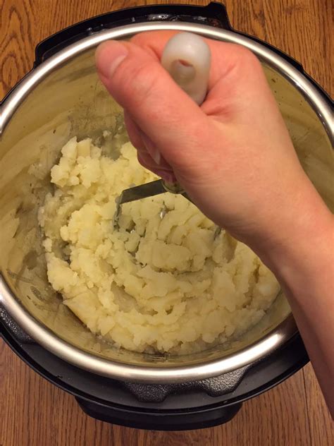 Instant Pot Mashed Potatoes Recipe – Melanie Cooks