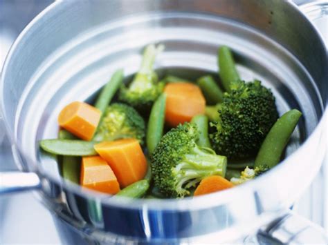 Healthy Steamed Vegetables Recipe | EatSmarter