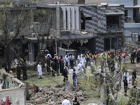 At least 3 killed, 21 injured in Lahore bomb blast - Pakistan - Business Recorder