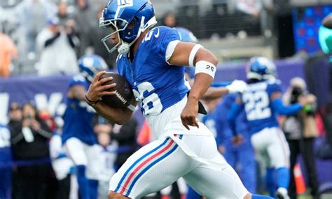 Giants vs. Commanders live stream, TV channel, start time, odds