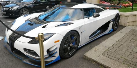 The koenigsegg agera rs1 i spotted a while back in London : carporn