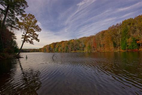 Rose Lake at Hocking Hills in the Fall Stock Image - Image of ohio, adventure: 73392347