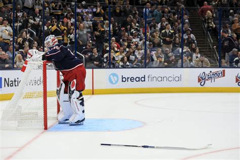 Do The Blue Jackets Have a Goaltending Controversy?