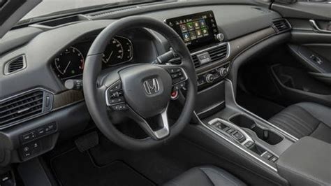 2019 Honda Accord interior