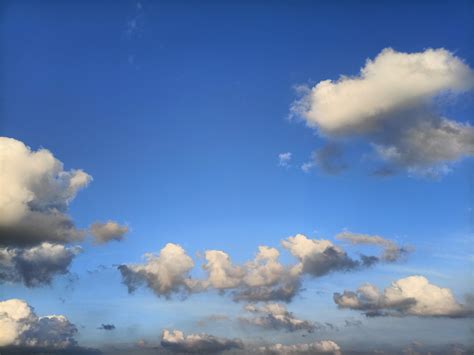 Epic Clouds on blue Sky - Photo #9318 - motosha | Free Stock Photos