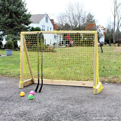 DIY Street Hockey Goal - Jaime Costiglio