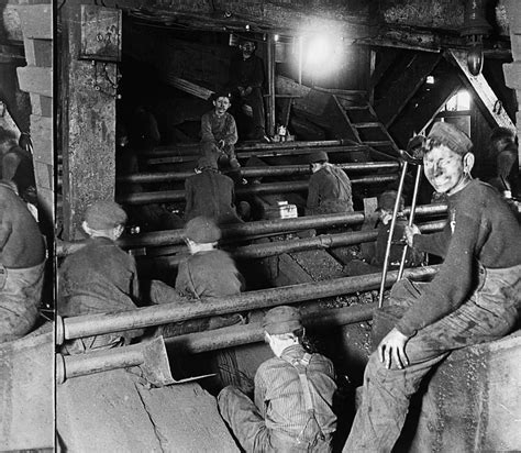 Pennsylvania Coal Miners Photograph by Granger - Fine Art America