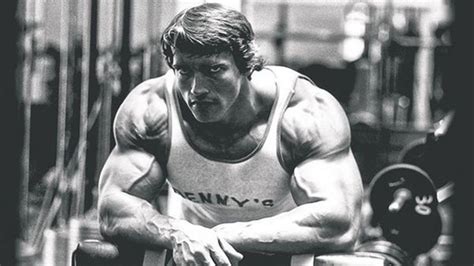 Arnold Schwarzenegger Once “Invited Ego-Bruising Pain” as a Mental Trick to Get Rid of His Weak ...