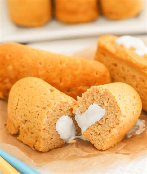 HEALTHY HOMEMADE TWINKIES | Cooking and baking, Copycat recipes, Treat ...