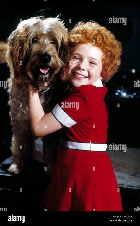 ANNIE -1982 AILEEN QUINN Stock Photo - Alamy