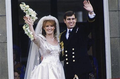 Sarah Ferguson Winked TWICE at Her Wedding to Prince Andrew and No One ...