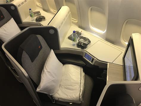 Air Canada Business Class Boeing 777-200LR Frankfurt FRA to Calgary YYC review