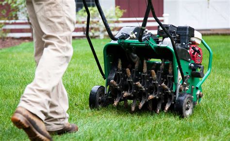 10 Best Lawn Aerator Reviews in 2022