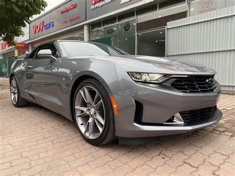 Chevrolet Camaro RS mui trần 2019 đầu tiên về Việt Nam: Xe 3 tỷ nhưng nội thất có chi tiết gây ...