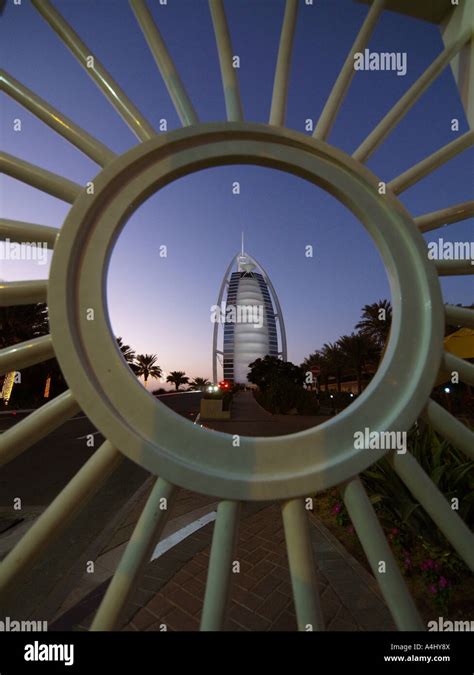 Dubai, Sevenstar-Hotel Burj al Arab Stock Photo - Alamy