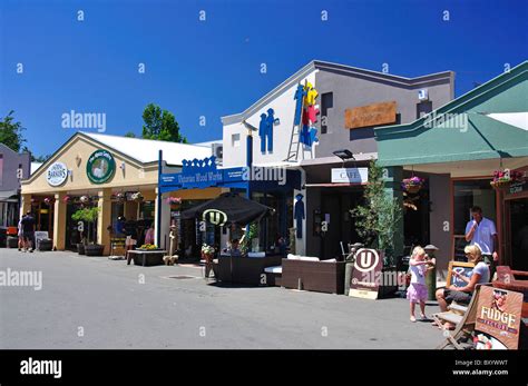 Shops and restaurant, Geraldine, Canterbury, South Island, New Zealand ...