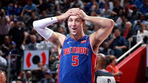 Pistons trading Kennard to Clippers for 19th overall pick