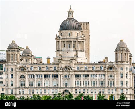 Edwardian baroque style england hi-res stock photography and images - Alamy