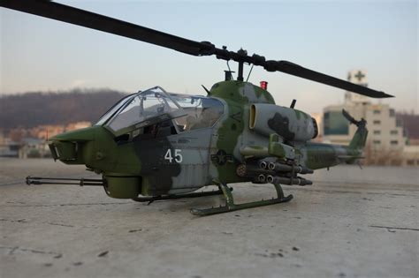 Bell AH-1 Cobra - Model Aces