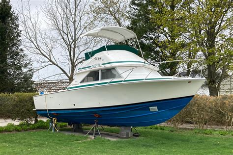 1975 Bertram 28 Flybridge CRUISER Flybridge for sale - YachtWorld