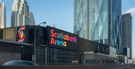 Toronto: Toronto Maple Leafs NHL Game at Scotiabank Arena | GetYourGuide