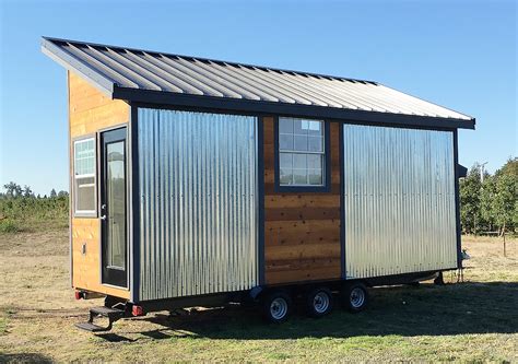 Modern Rustic Tiny Home in Bellingham [ TINY HOUSE TOWN ]