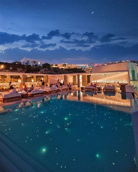 Luxury & Boutique Hotels to Stay In Greece » Travel Magazine in 2022 | Luxury boutique hotel ...