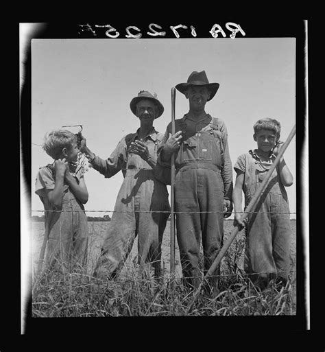 Cotton farmers near Oil City, | Free Photo - rawpixel