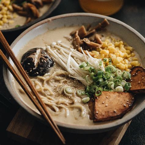 Best Tonkotsu Ramen Recipe: Easy Homemade Guide 2024