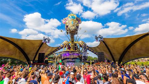 Tomorrowland (Music Festival)...How Good Is It? | ResetEra