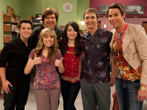 iCarly Tv News: Dan Schneider fala sobre novos episódios de iCarly!