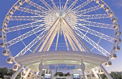 Clifton Hill SkyWheel - Niagara Falls, Ontario - Arrivalguides.com