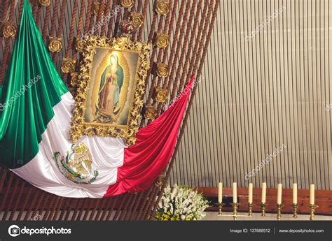 Interior of Basilica de Guadalupe – Stock Editorial Photo © bernardojbp #137688912