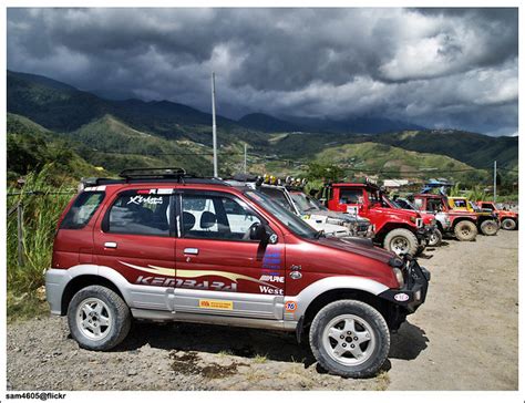 Perodua Kembara Modified Off Road - Mainan Oliv