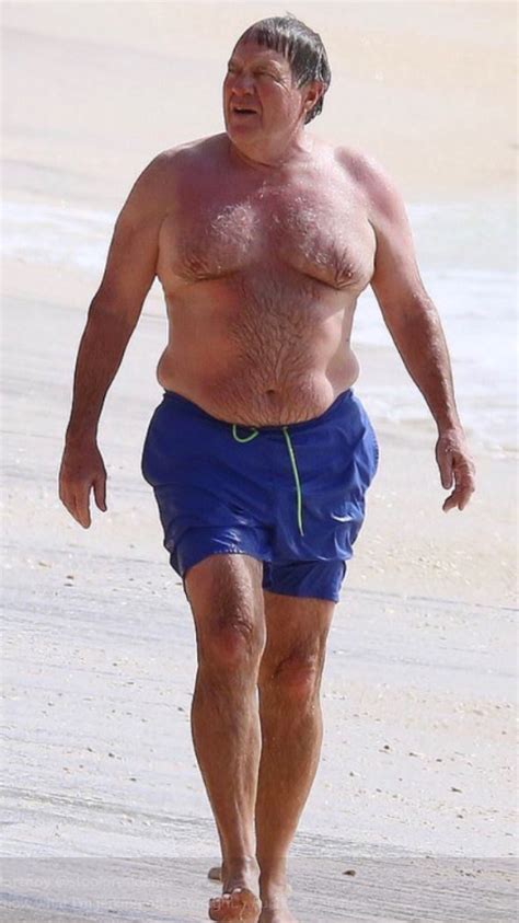 Belichick went to the beach recently and eternally blessed our eyes : r/Patriots