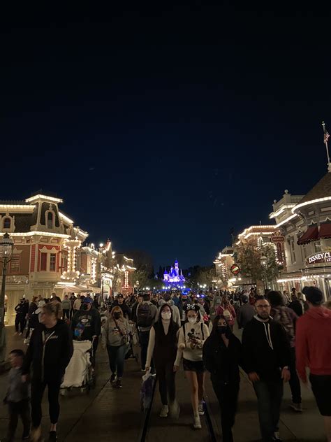 Disneyland Main Street USA | Disneyland main street, Main street usa, Disneyland