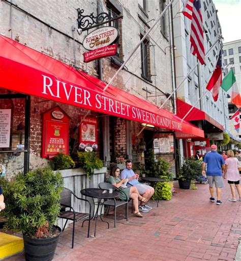 River Street Sweets - Savannah's Waterfront