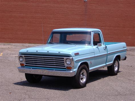 1967_Ford_F100_Ranger-final