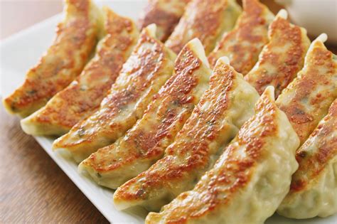 Recipe for Shrimp Gyoza (Japanese Potstickers)