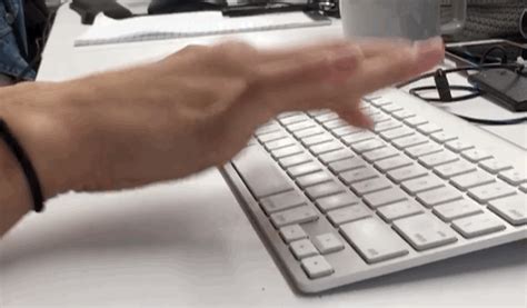 Typing With One Hand Makes You a Better Writer | The Muse